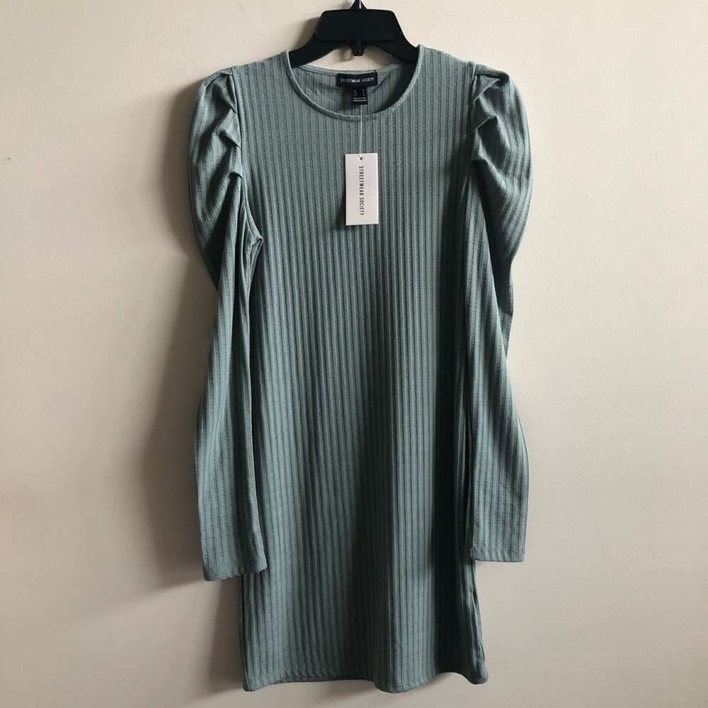 Long sleeve puff sleeve dress size medium